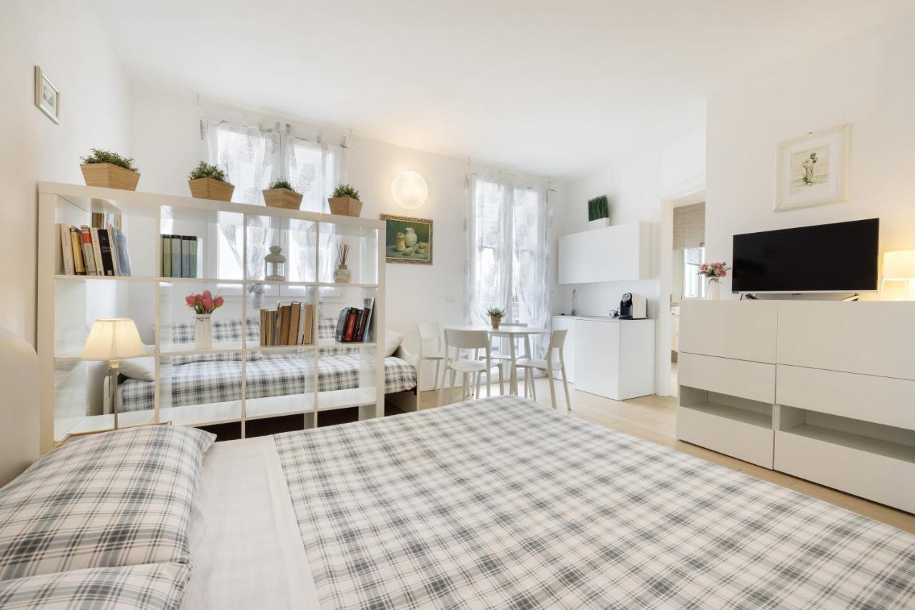 B&B Ca Bianca Ventisette Riccione Eksteriør billede
